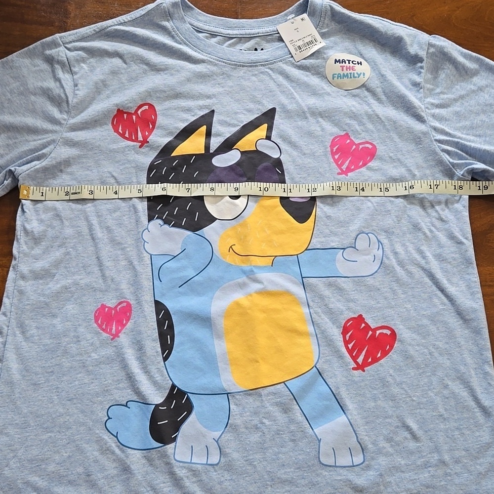 NWT Bluey  Light Blue Heather Short Sleeve Graphic T-Shirt Women's Size Small - Picture 4 of 6